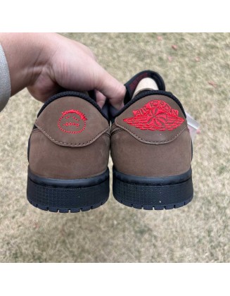 Air Jordan 1 Low 