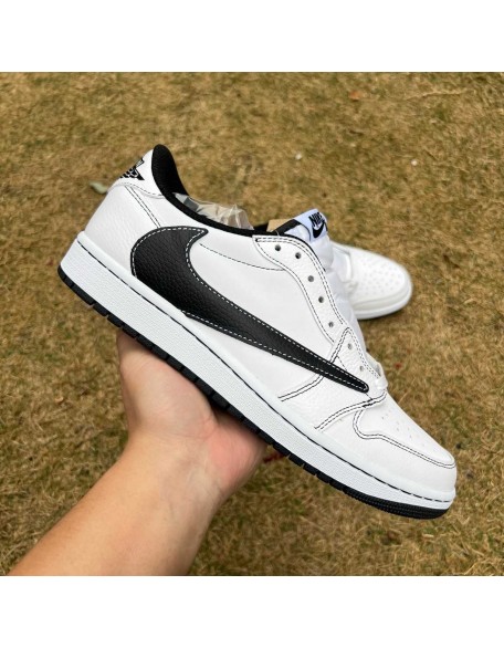 Air Jordan 1 Low 