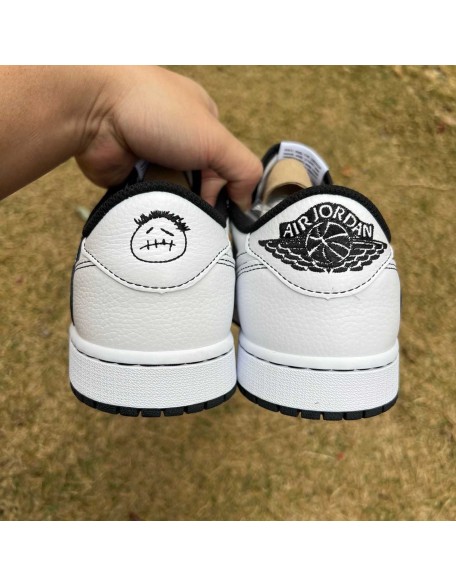 Air Jordan 1 Low 