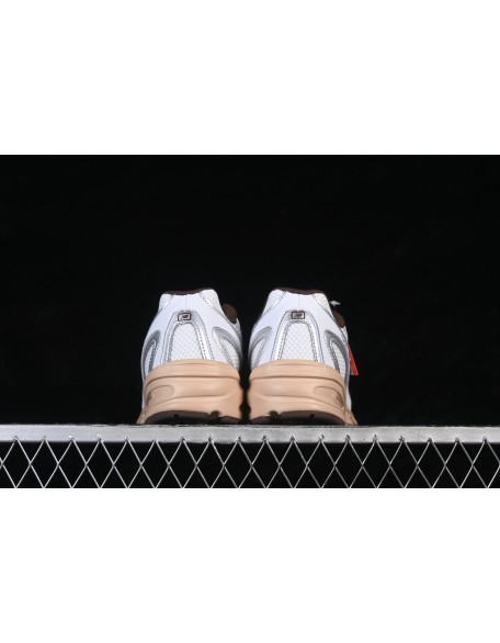 New Balance 740