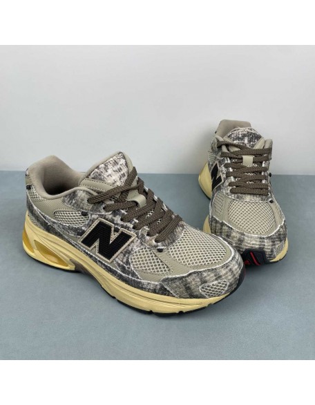 New Balance 2010