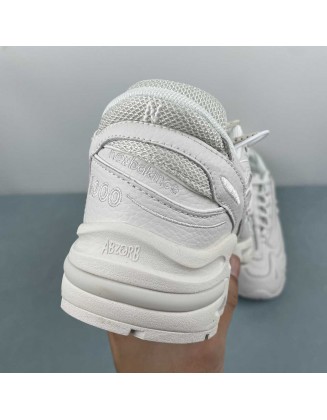 New Balance 1000