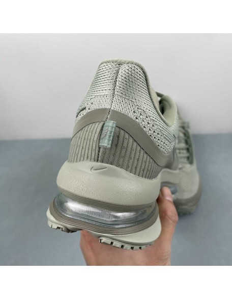 NIKE Pegasus Premium