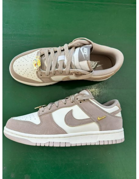 Nike SB Dunk Low 