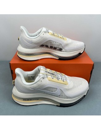 NIKE Pegasus Premium