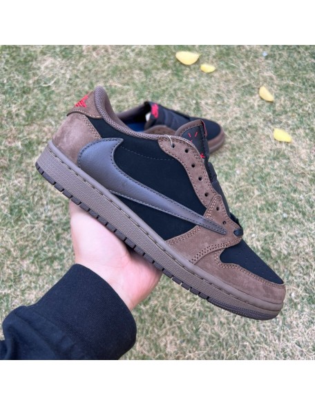 Travis Scott x Air Jordan 1 Low