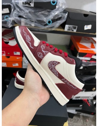 Air Jordan 1 Low 