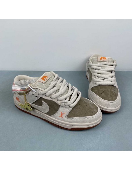 Nike SB Dunk Low 