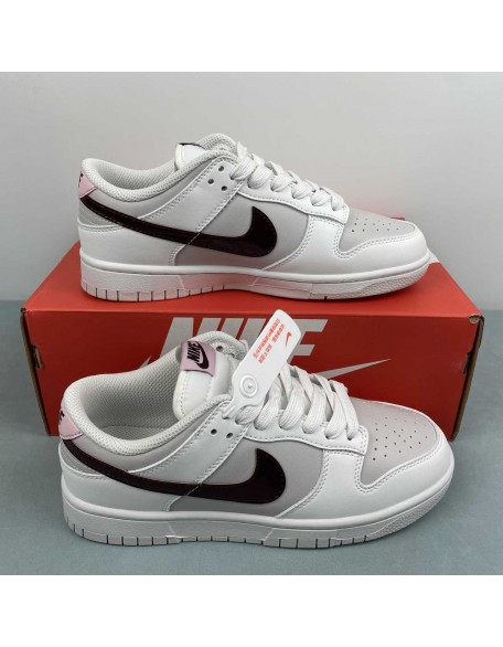 Nike SB Dunk Low 