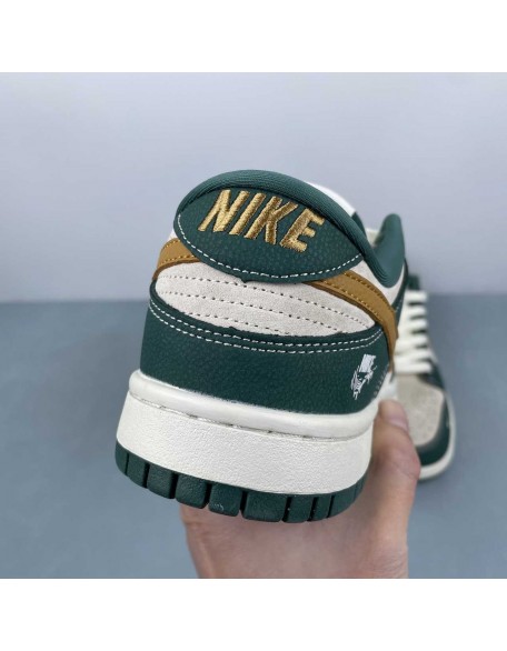 Nike SB Dunk Low 