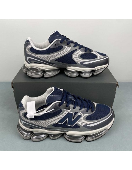 New Balance 2000