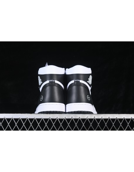 Air Jordan 1 Mid