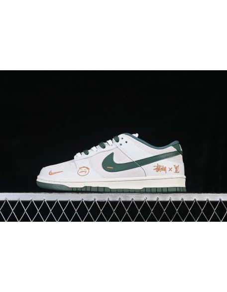 Nike SB Dunk Low 