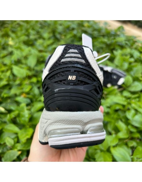 New Balance 1906