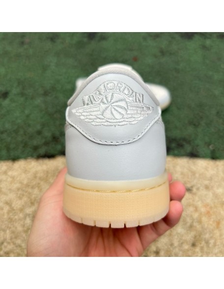 Air Jordan 1  