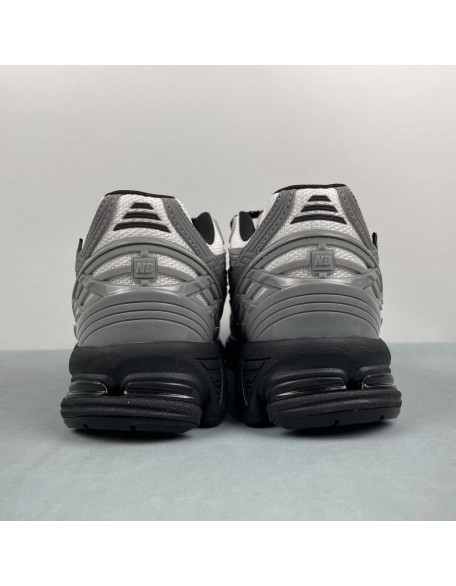 New Balance 1906