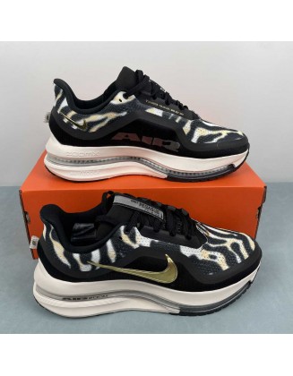NIKE Pegasus Premium