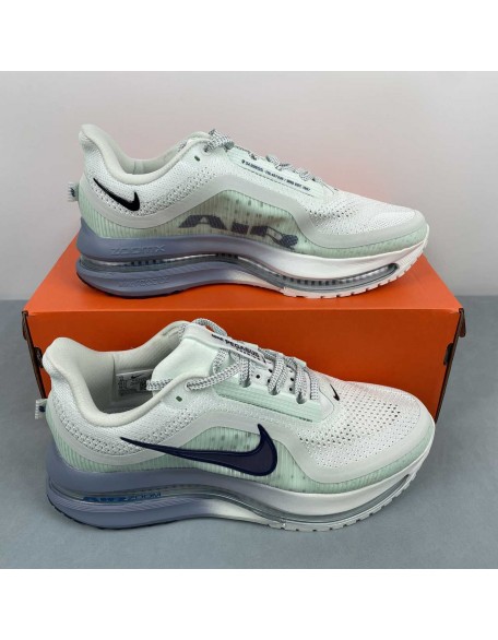 NIKE Pegasus Premium