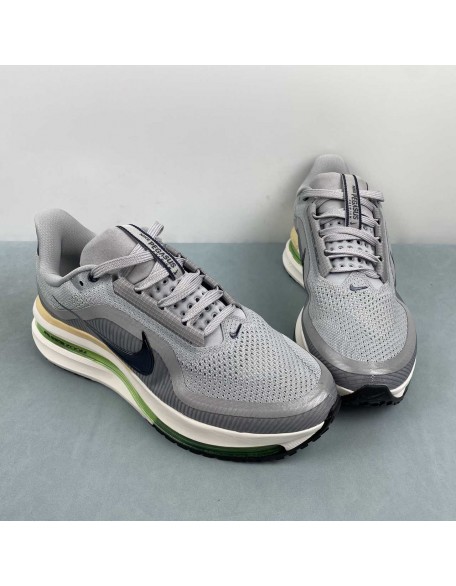 NIKE Pegasus Premium