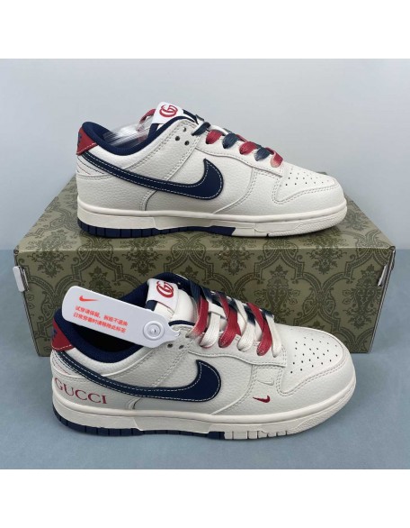Nike SB Dunk Low