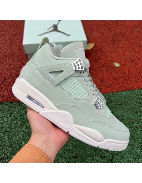 Air Jordan 4 