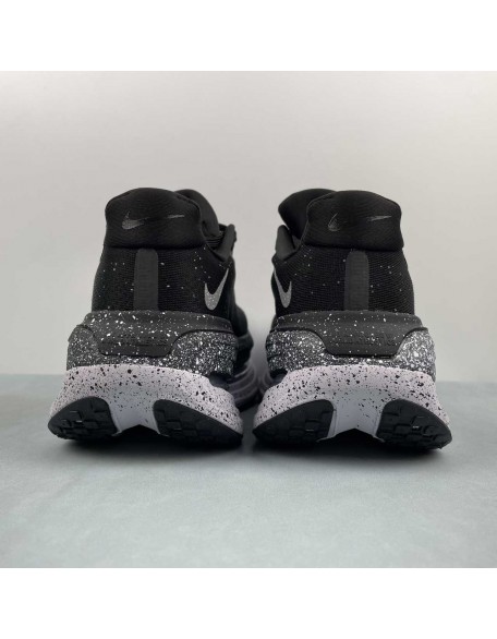 NIKE Vomero Premium
