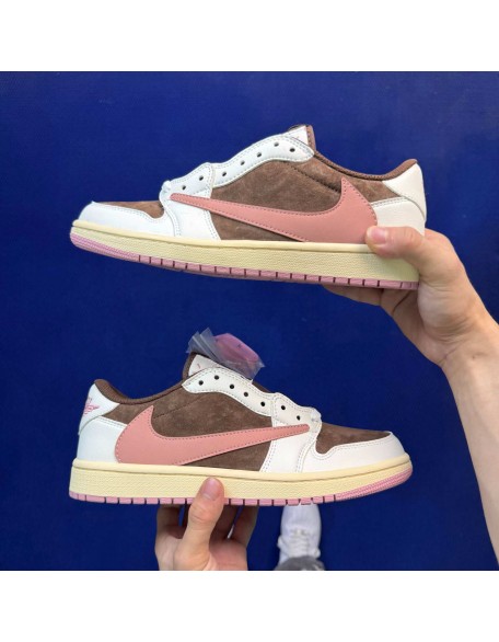 Tracis Scott x Air Jordan 1 Low