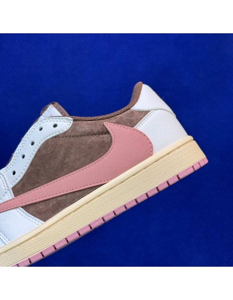 Tracis Scott x Air Jordan 1 Low