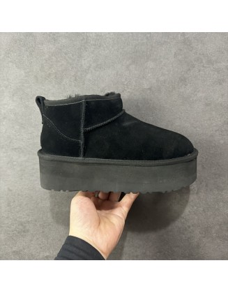 UGG