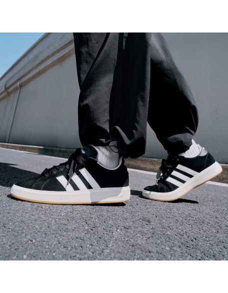 Adidas grand court base
