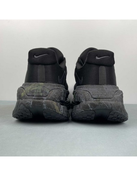 NIKE Vomero Premium