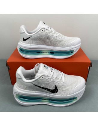 NIKE Vomero Premium