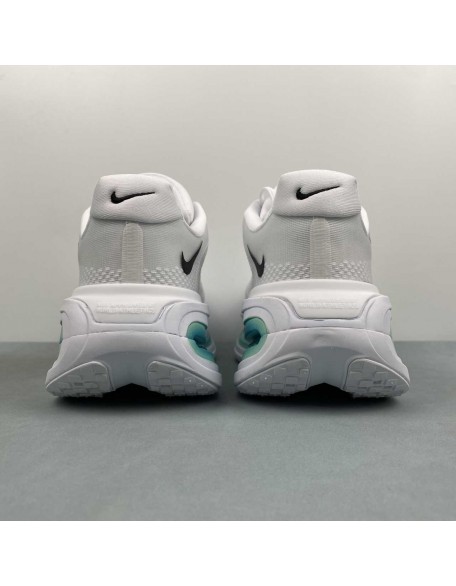 NIKE Vomero Premium