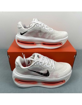 NIKE Vomero Premium