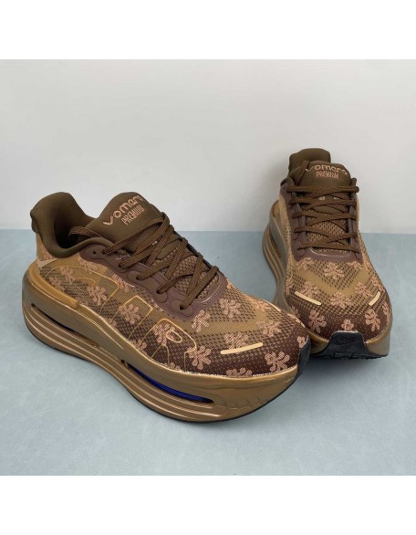 NIKE Vomero Premium