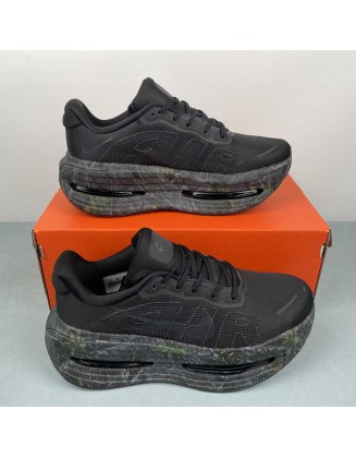 NIKE Vomero Premium