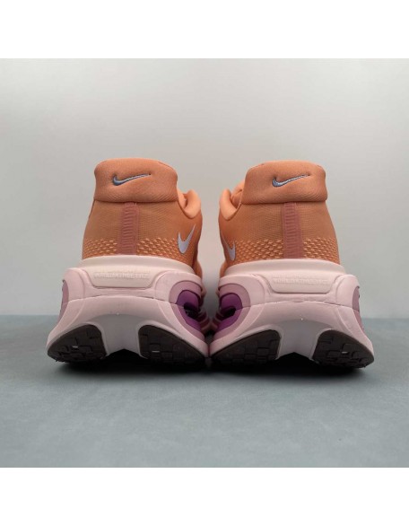 NIKE Vomero Premium