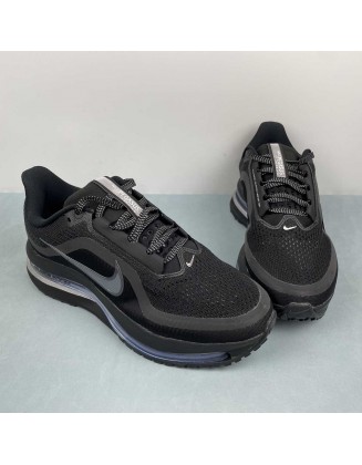 NIKE Pegasus Premium