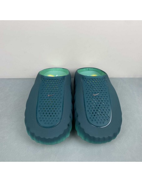 Nike Mind 001
