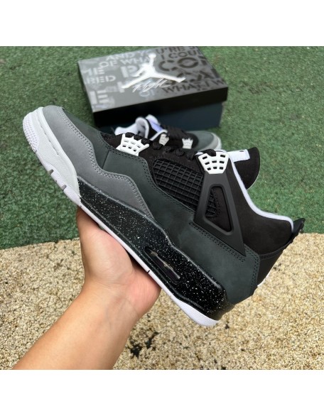 Air Jordan 4