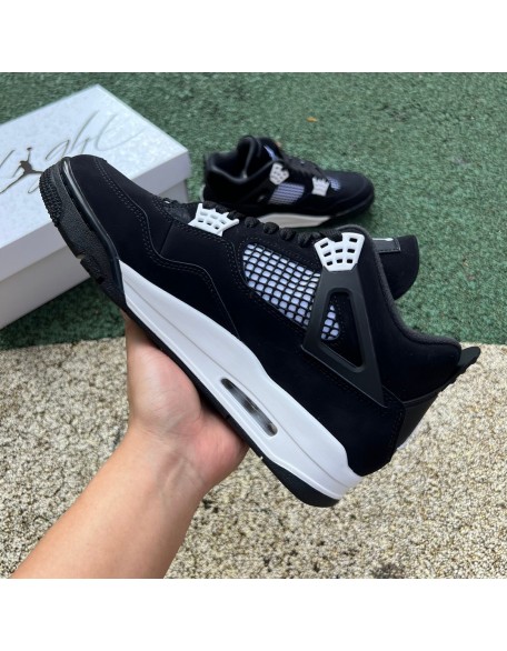 Air Jordan 4 OREO PANDA