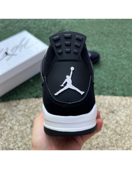 Air Jordan 4 OREO PANDA