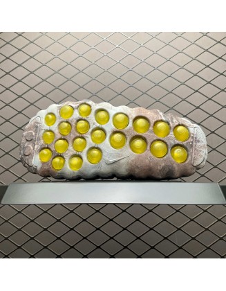 Nike Mind 001