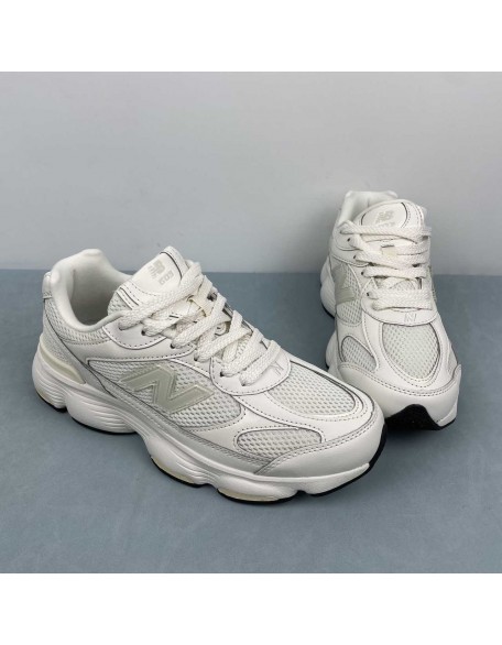New Balance 603