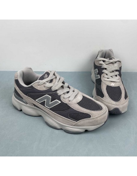 New Balance 603