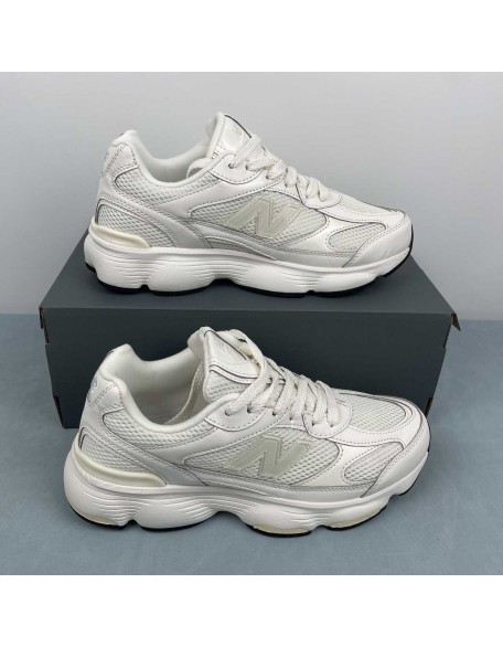 New Balance 603